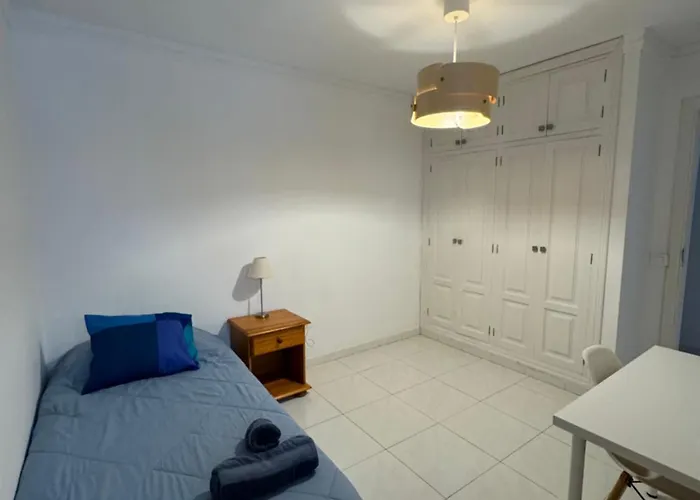 Casa Con Terraza En La Plazuela Appartamento *